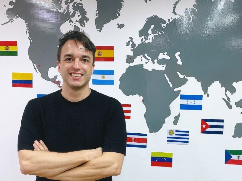 Lucas speaker french